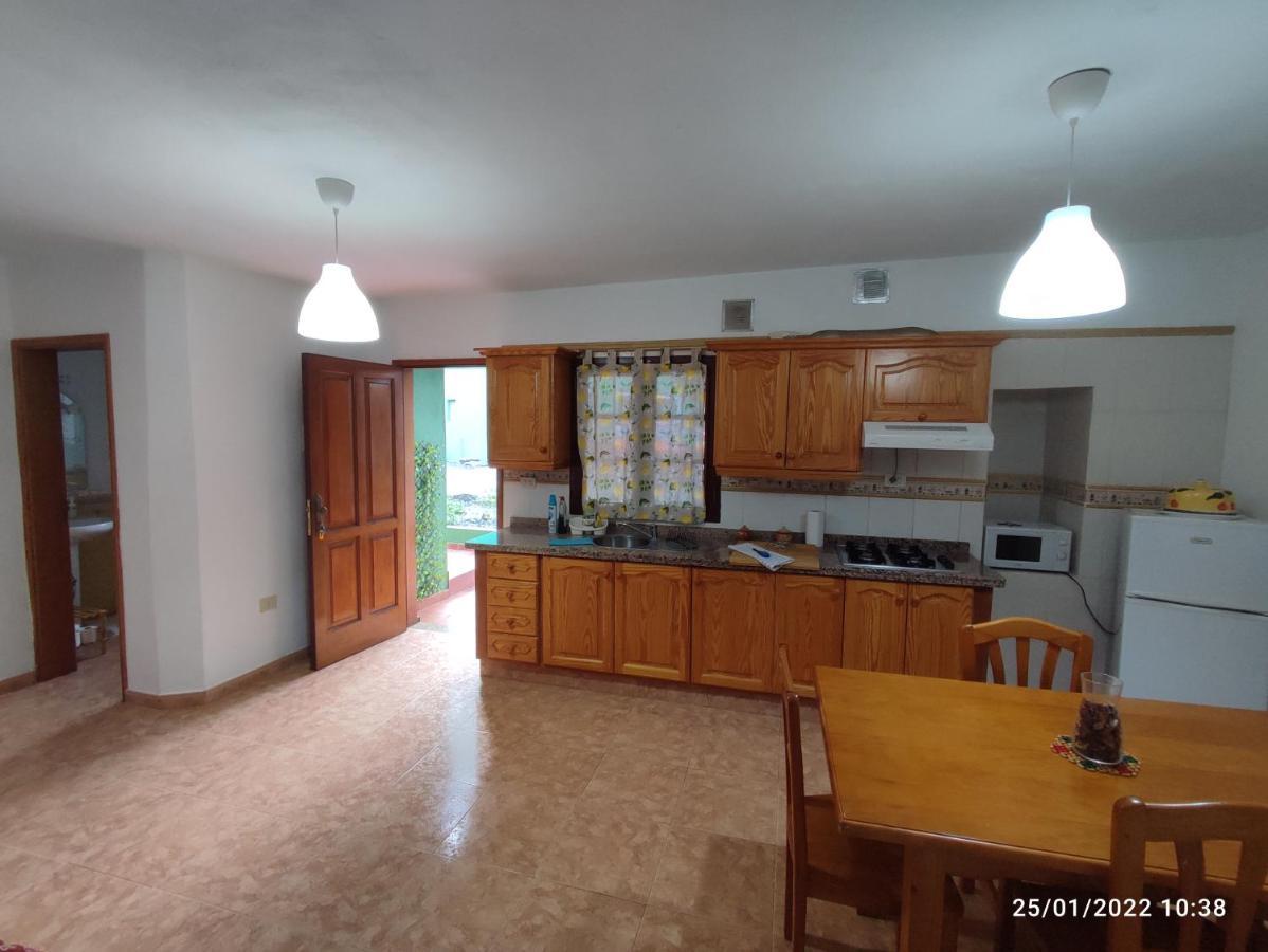 Casa Nela. Rural Y Acogedora En Las Puntas El Hierro 弗龙特拉 外观 照片